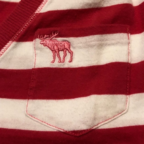 Abercrombie and Fitch T-Shirt (B6) - Picture 3 of 5